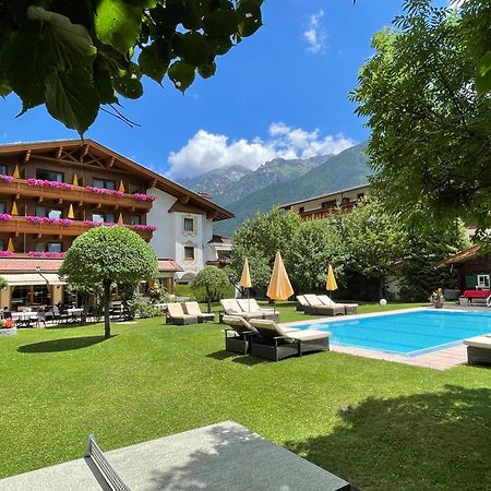 Alpenhotel Tirolerhof Neustift im Stubaital Ngoại thất bức ảnh